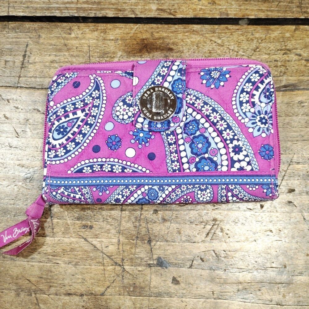 VERA BRADLEY Turnlock Purple/Blue Quilted Cotton Wallet Zip NWOT Paisley Zip